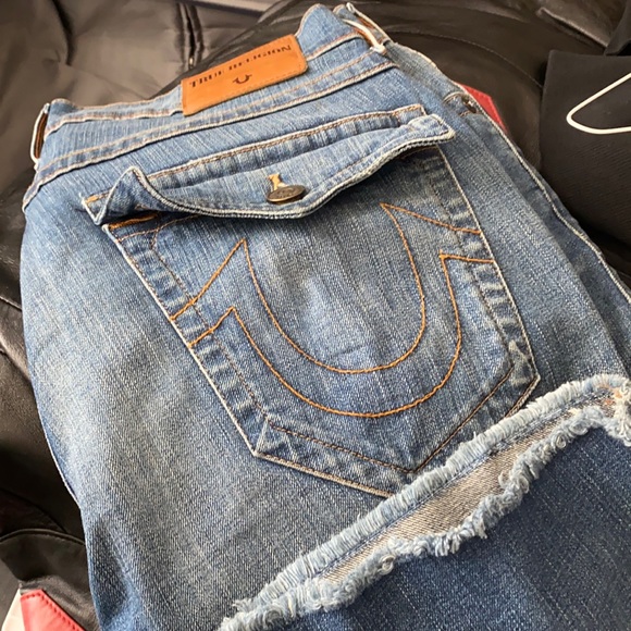 Men’s true religion shorts - Picture 1 of 3